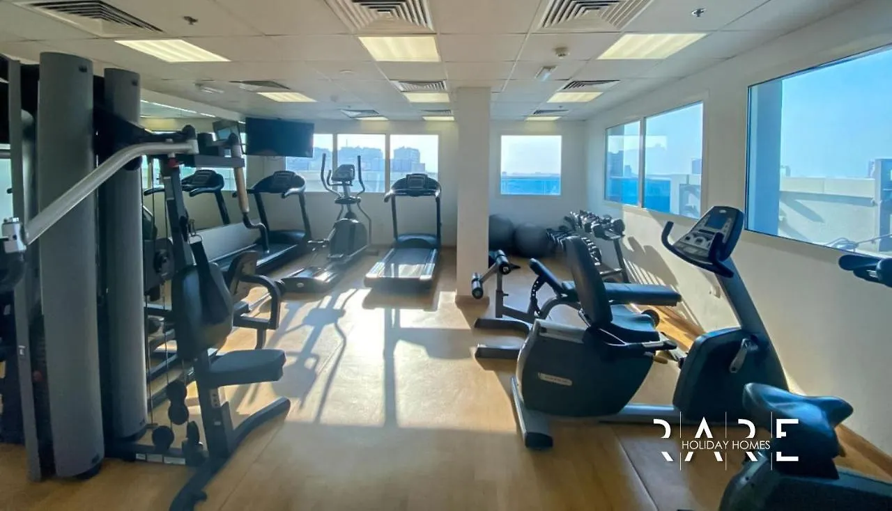 Rare Holiday Homes - Golf Course View - Elite Residences - R1303 - Dubai Sports City 0*,  United Arab Emirates