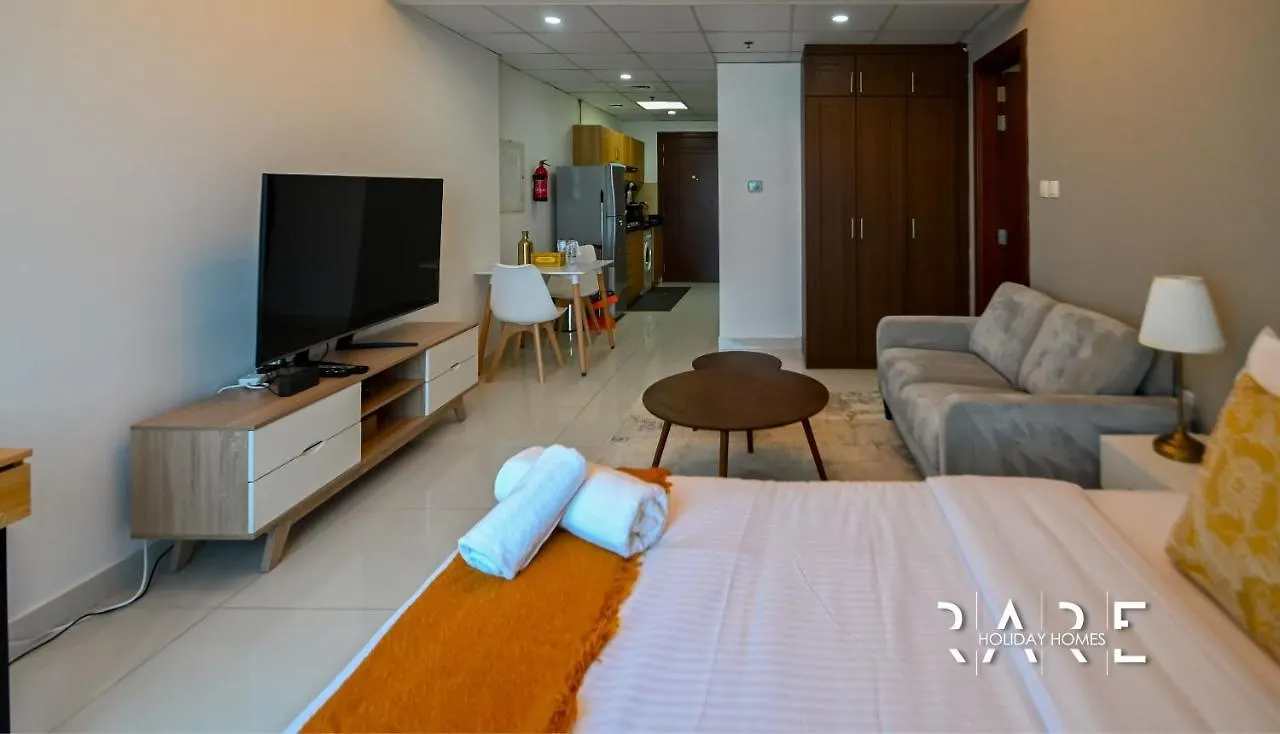 아파트 Rare Holiday Homes - Golf Course View - Elite Residences - R1303 - Dubai Sports City