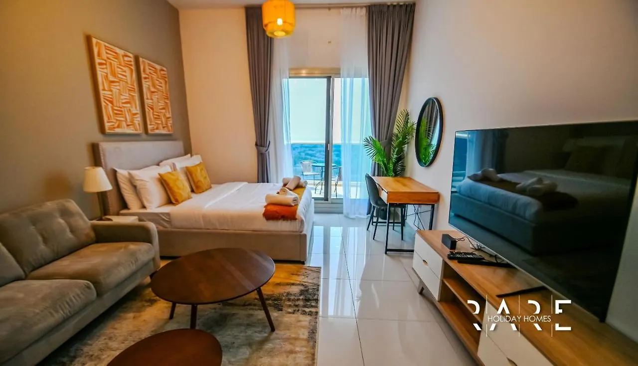 Rare Holiday Homes - Golf Course View - Elite Residences - R1303 - Dubai Sports City 0*,  United Arab Emirates